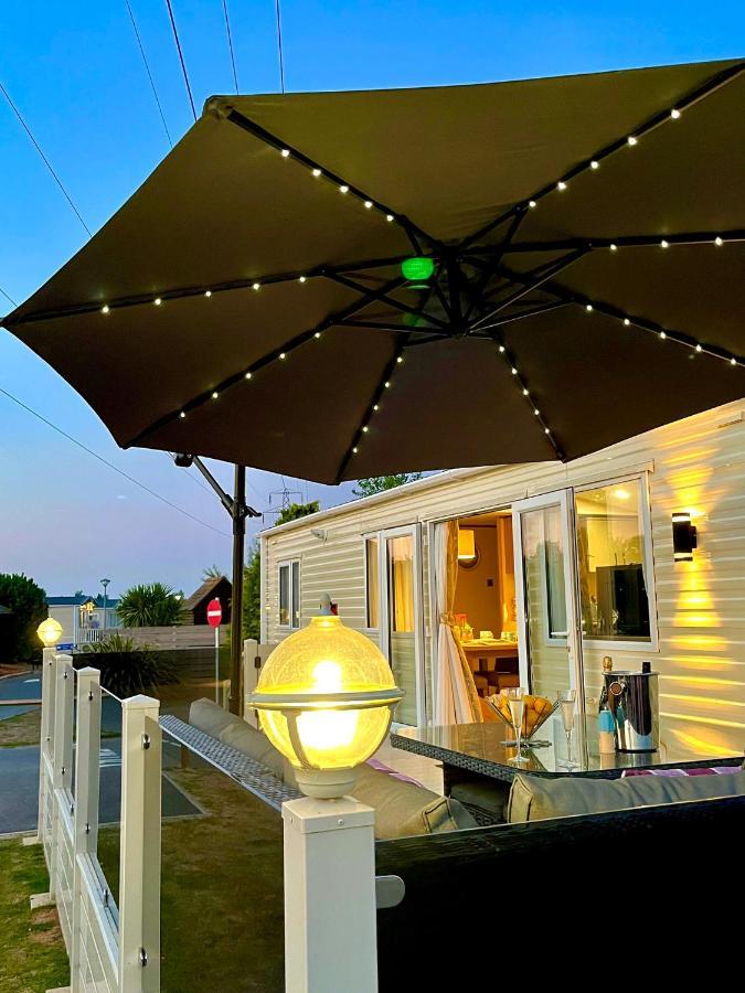 Good Ship Lollipop Lodge - Birchington-On-Sea - 6 Mins Drive To Minnis Bay Beach 외부 사진